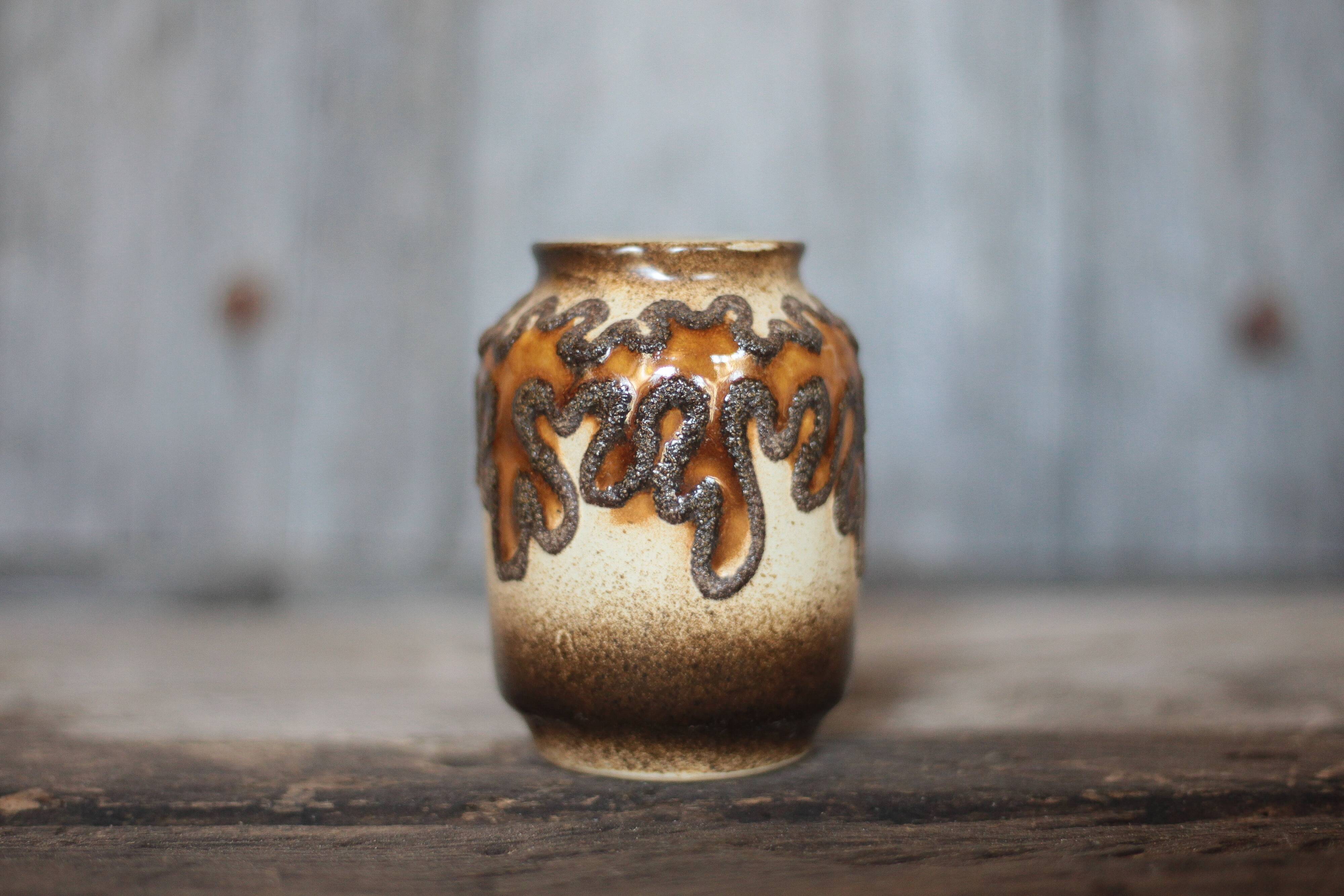 Ceramic vase VEB Haldensleben, West Germany, fat lava vase, 3054