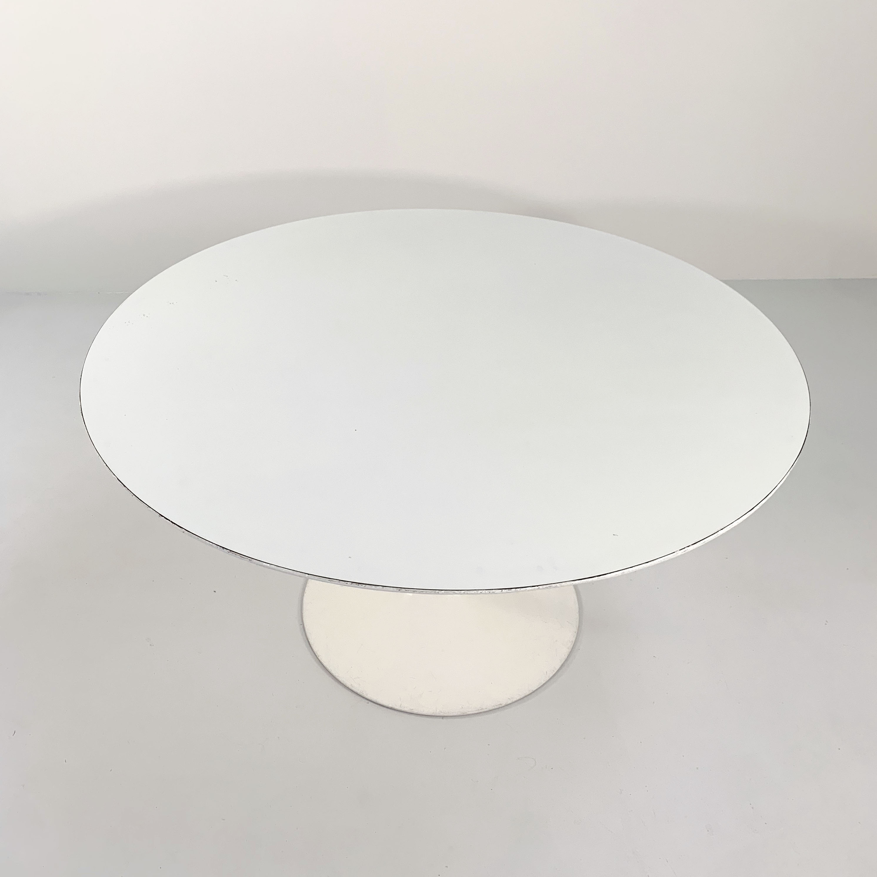Laminated table Tulip 137 cm by Eero Saarinen edited by Knoll, 1970s