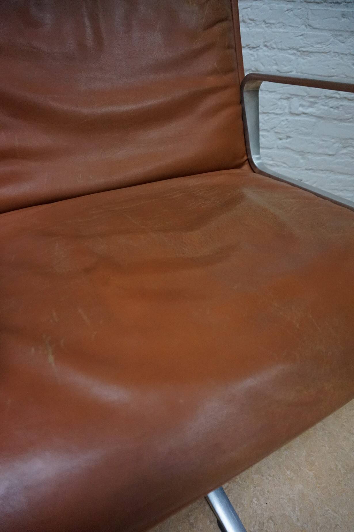 Program 2000 armchair in leather by Delta Design for Wilkhahn, 1960s.