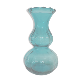 Vase en verre bleu