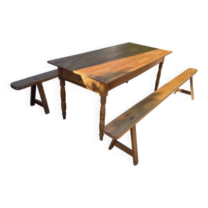 table de ferme avec bancs