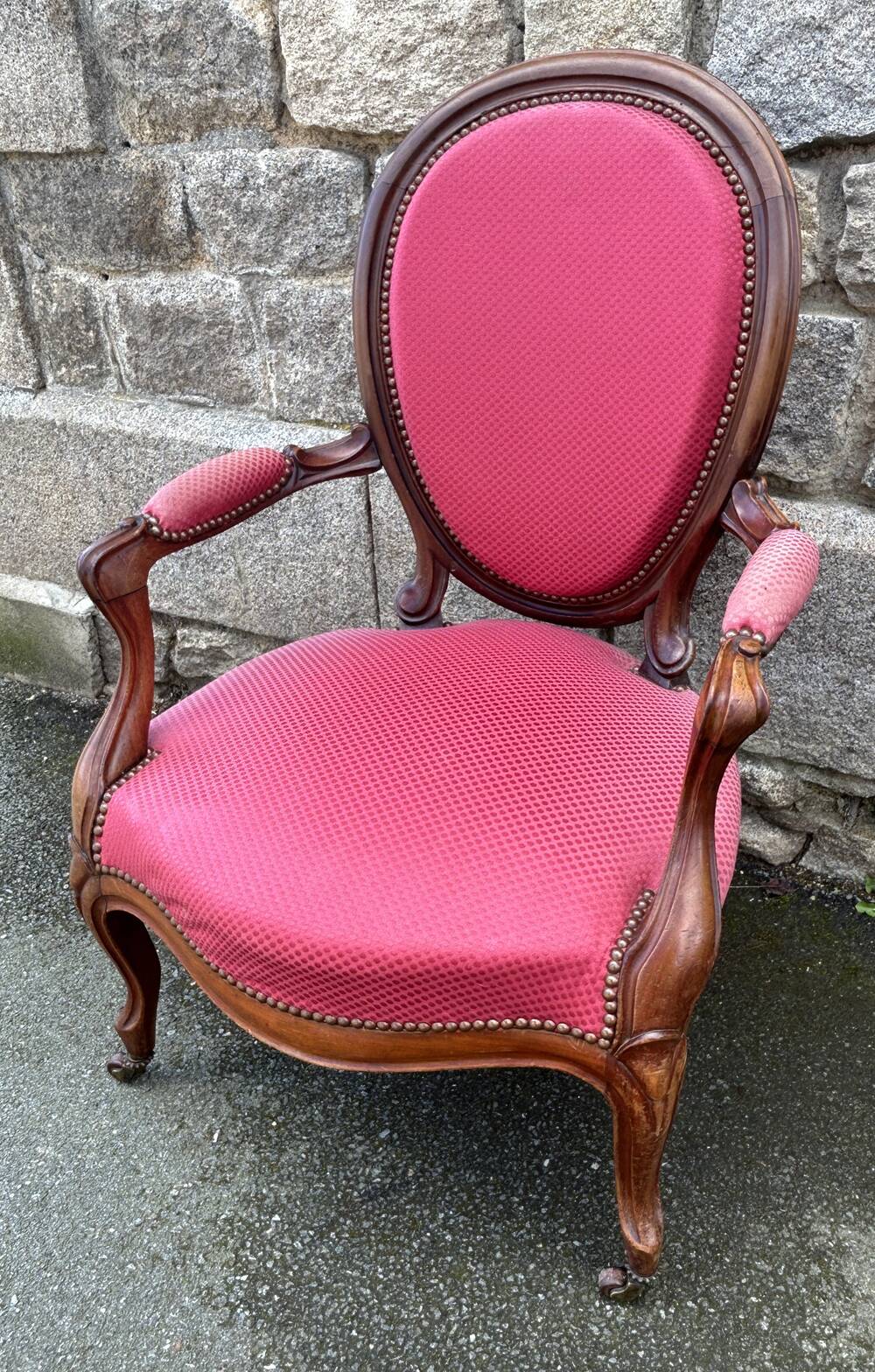 Louis Philippe medallion armchair, vintage, late 19th century, early 20th century.