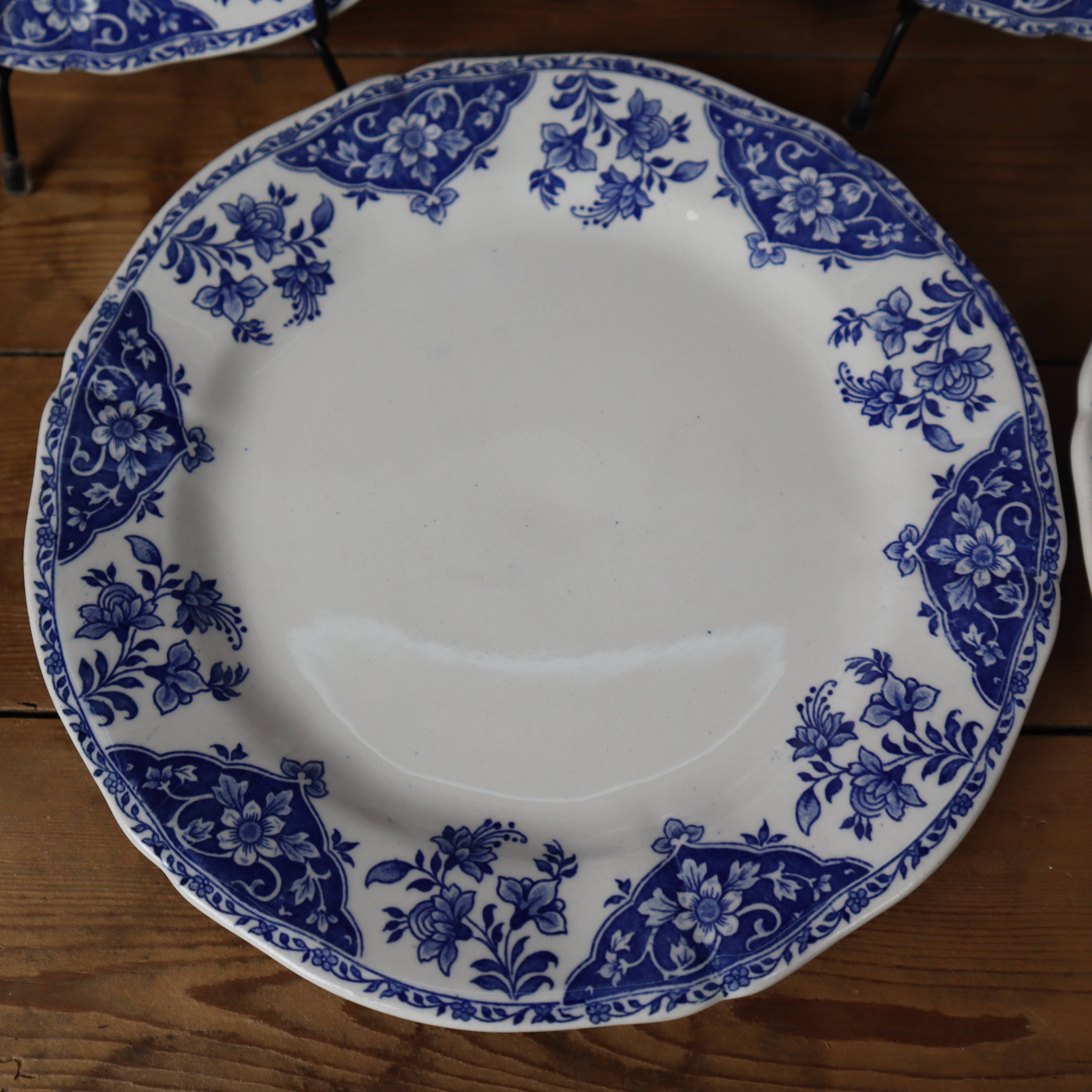 5 large dessert plates in old Gien earthenware