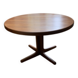 Round teak table with central leg and extension. Denmark 1960