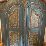 Armoire de mariage ancienne peinte à la main