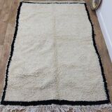 Handcrafted Moroccan Berber Rug 195 X 138 CM