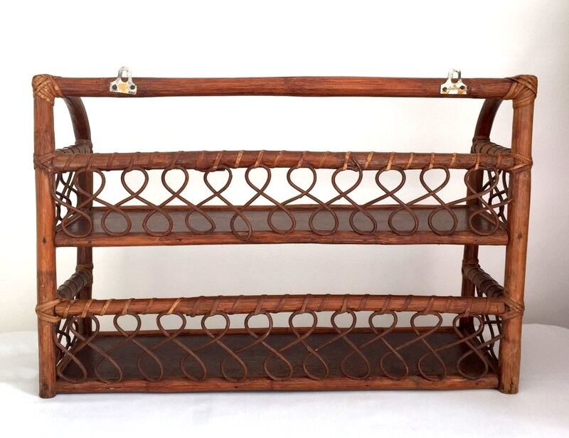 Wall shelf in wood, cannage and rattan from the 60s