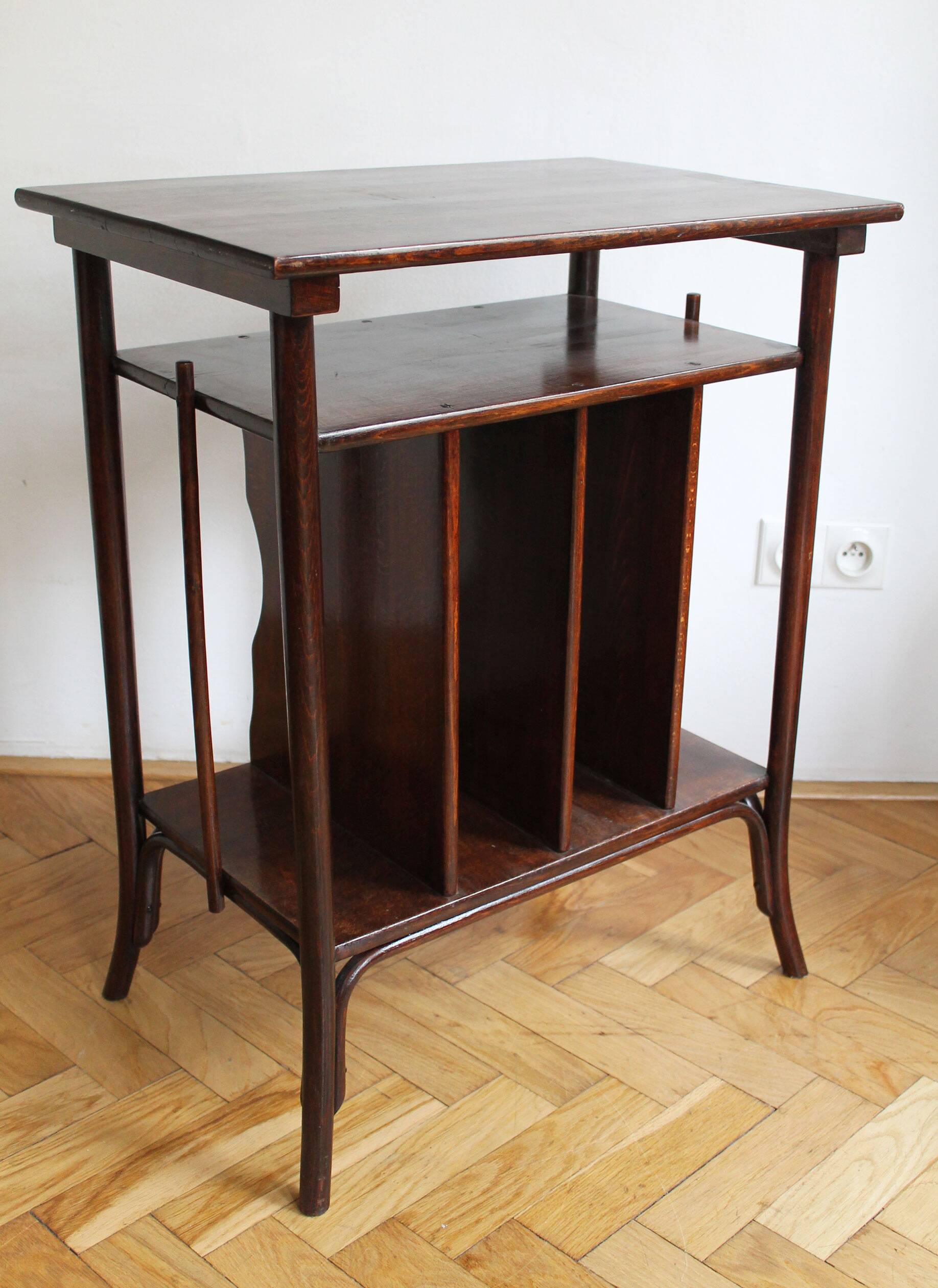 1910's Art Nouveau Table by Gebrüder Thonet