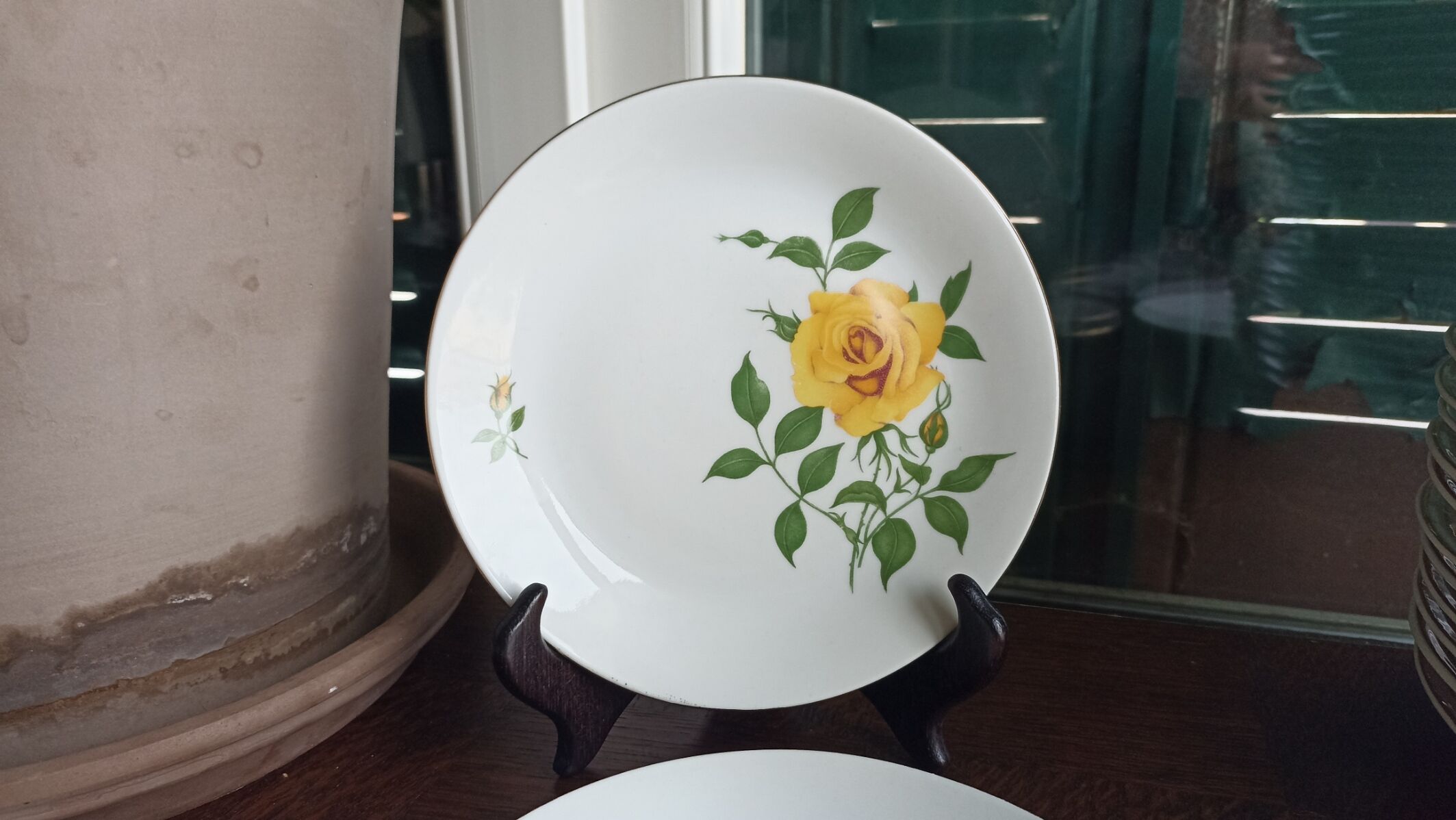 7 EPIAG Dallwitz dessert plates decorated with yellow roses