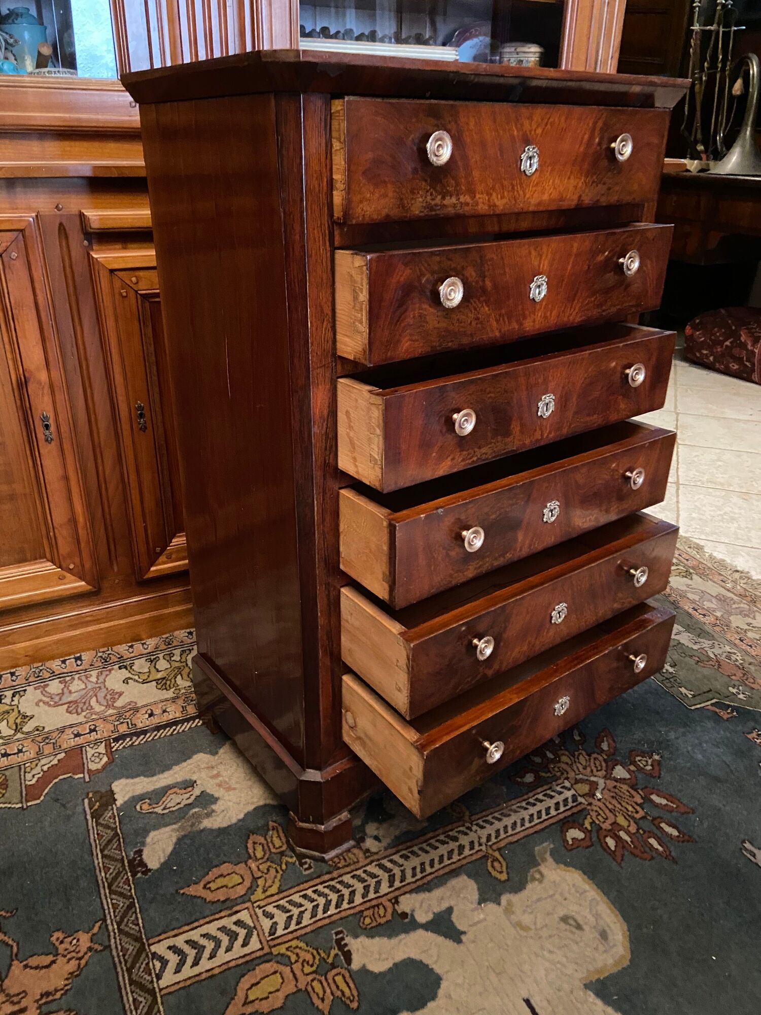 Chest of drawers with 6 drawers mahogany style Restoration