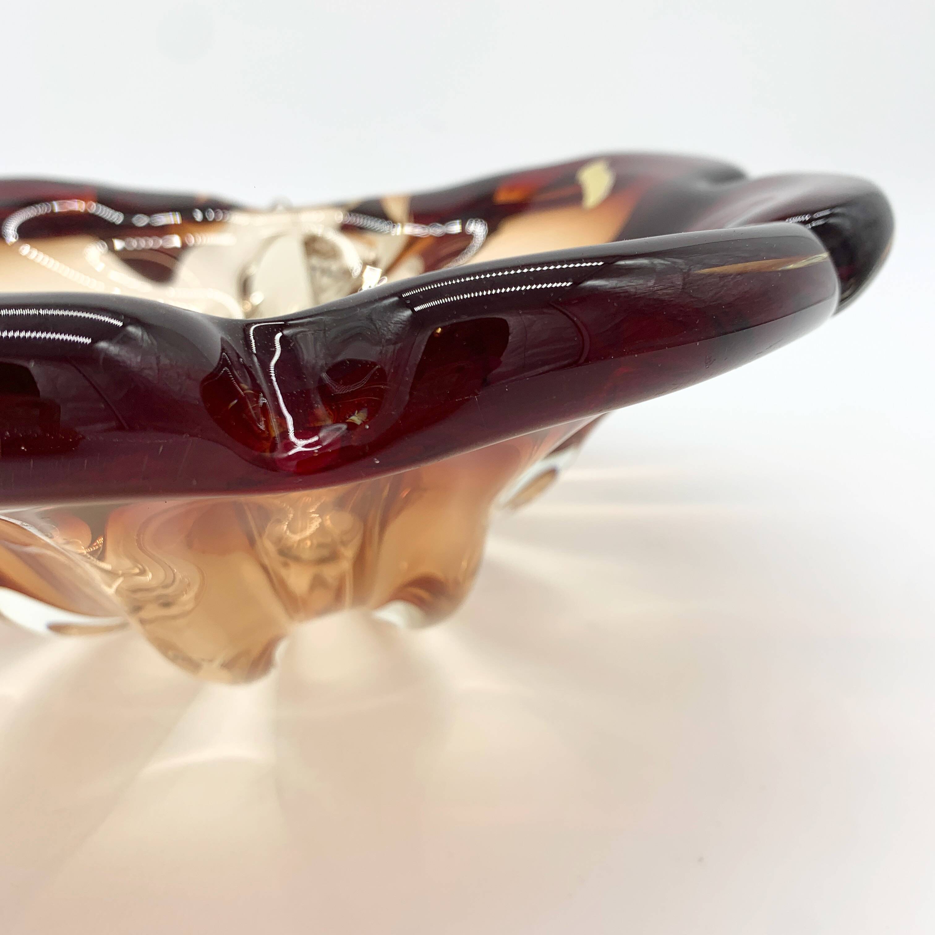 Large vintage Murano glass shell, 1960