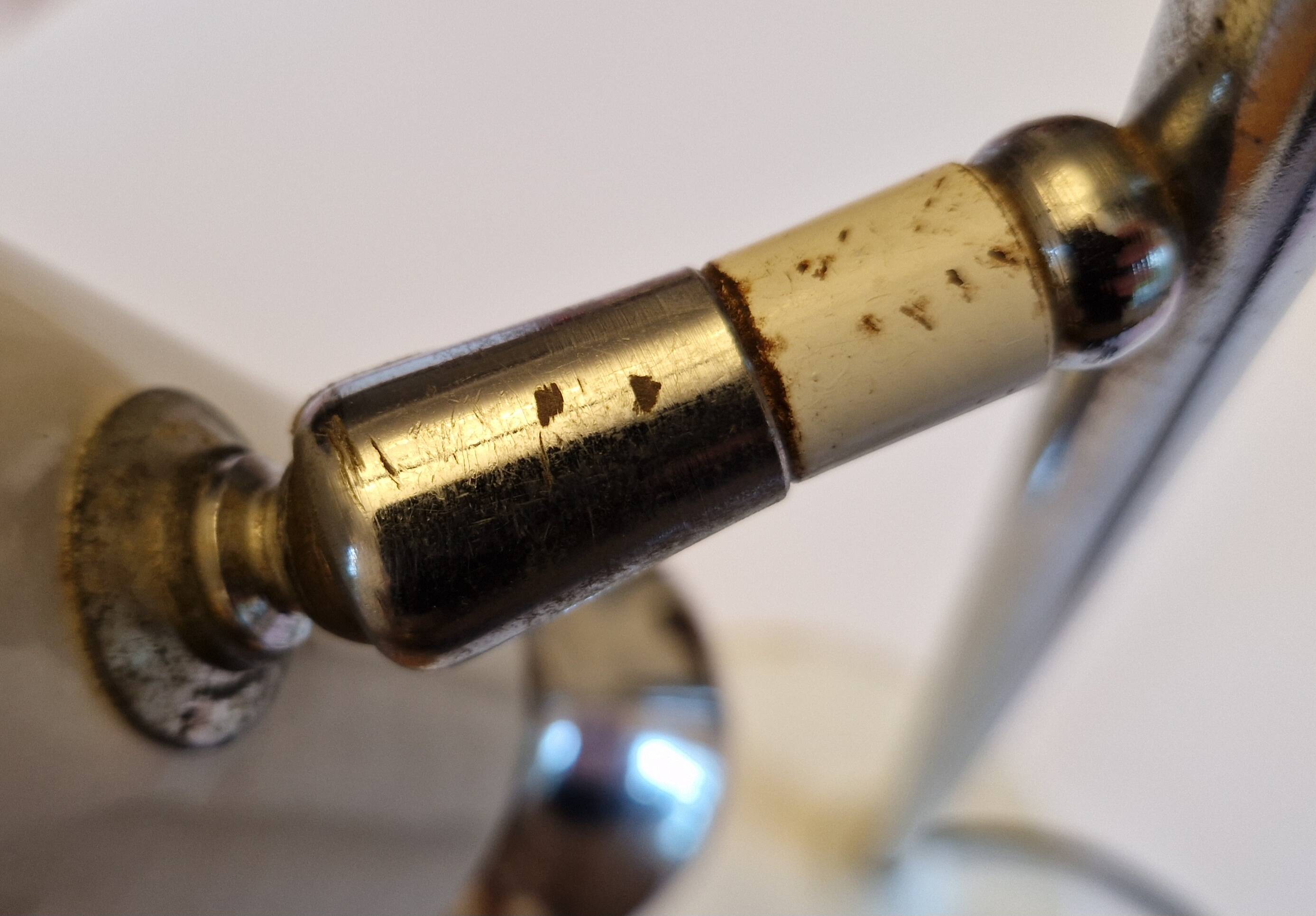 Vintage 1960s articulated table lamp