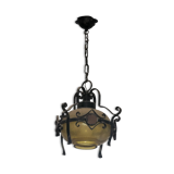 Glass and metal suspension