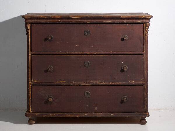 Antique patinated chest of drawers (circa 1920)