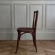 Chaises de style bistrot parisien
