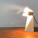 Lampe de table minimaliste en tole de l'ère spatiale italienne des années 60 par G. Grego.