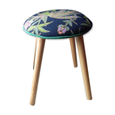 Tabouret en tissu wax esprit jungle