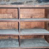 Workshop furniture with lockers