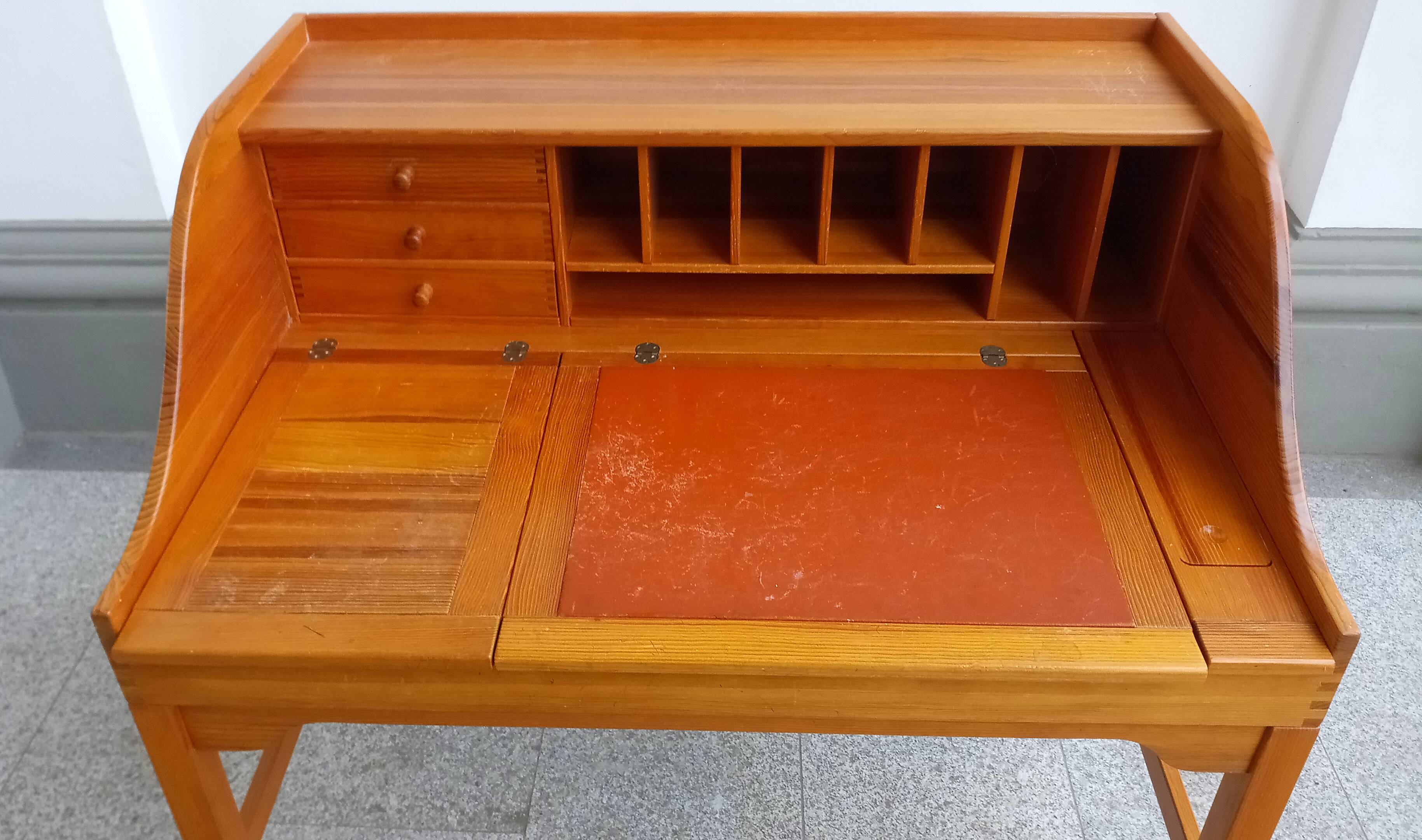 Desk in oregon pine by andreas hansen for hadsten träindustri