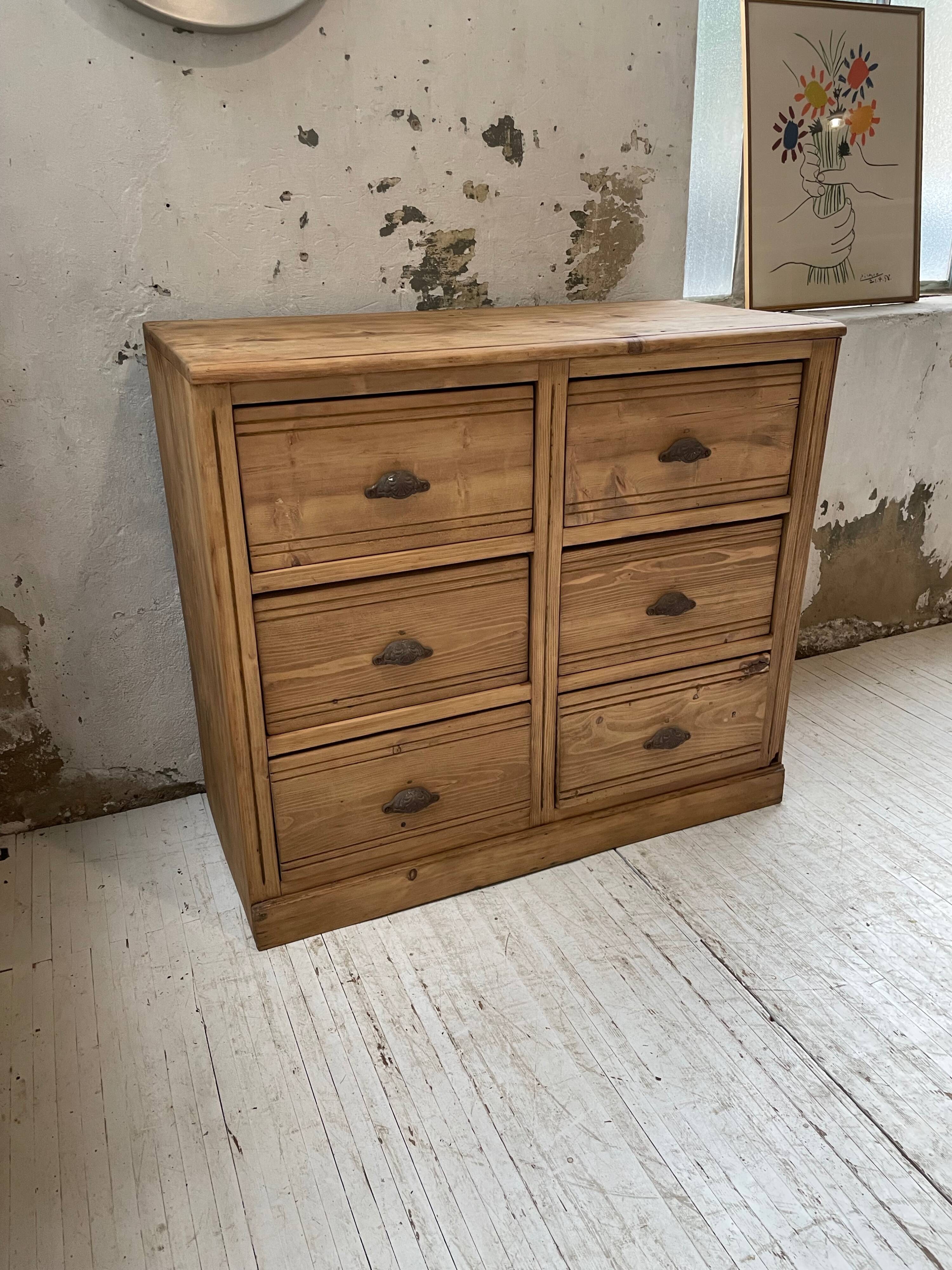 Convenient pine workshop furniture