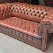 Vintage Chesterfield 2-Seater Sofa in Burgundy Leather with Button Tufting