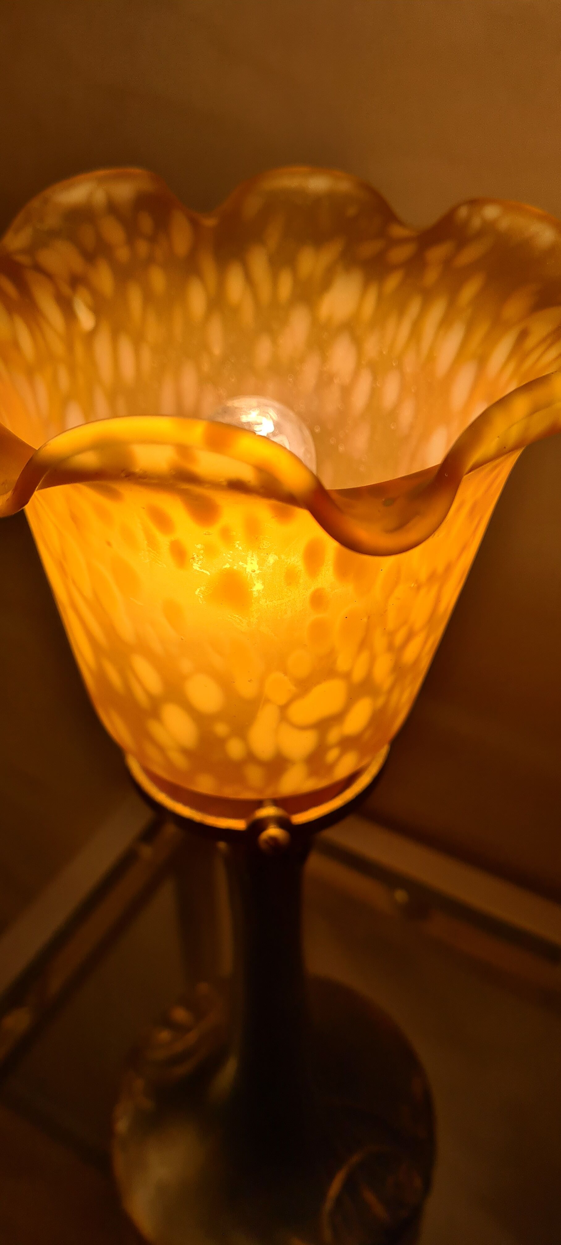 Art Nouveau style lamp