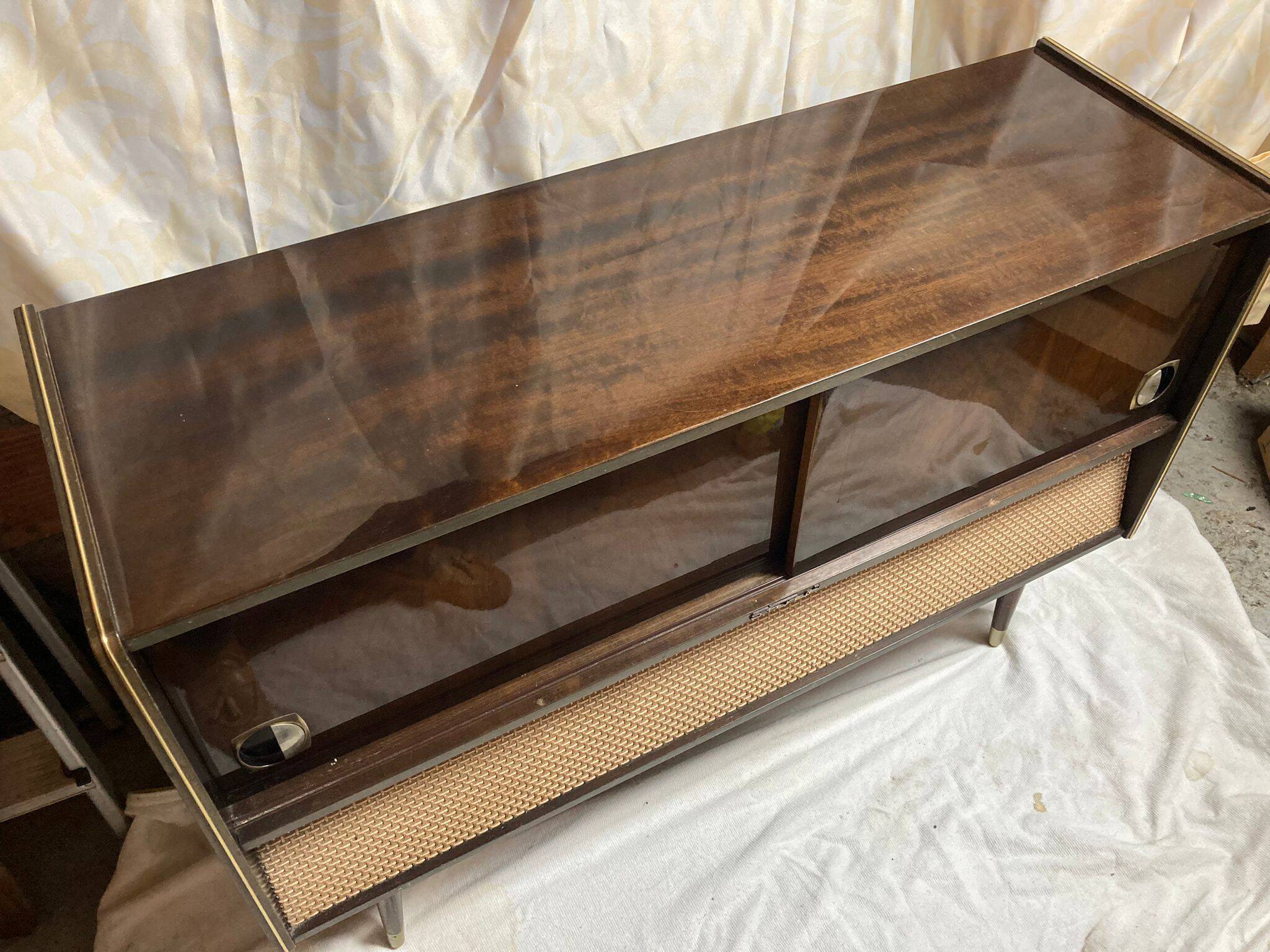 Buffet vintage Telefunken - Meuble radio stéréo TW 504