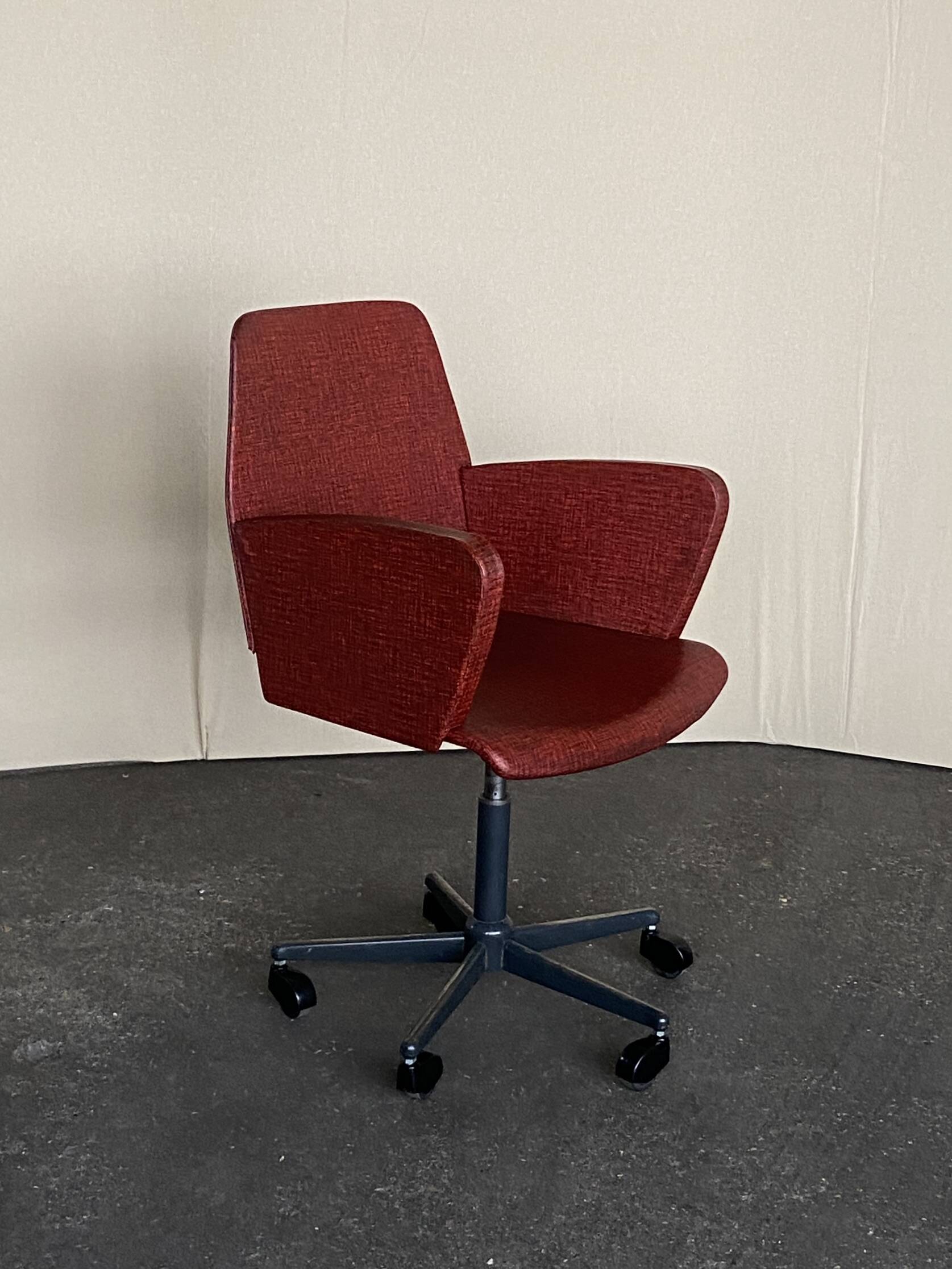 Vintage adjustable office chair – red faux leather, 1960-70s