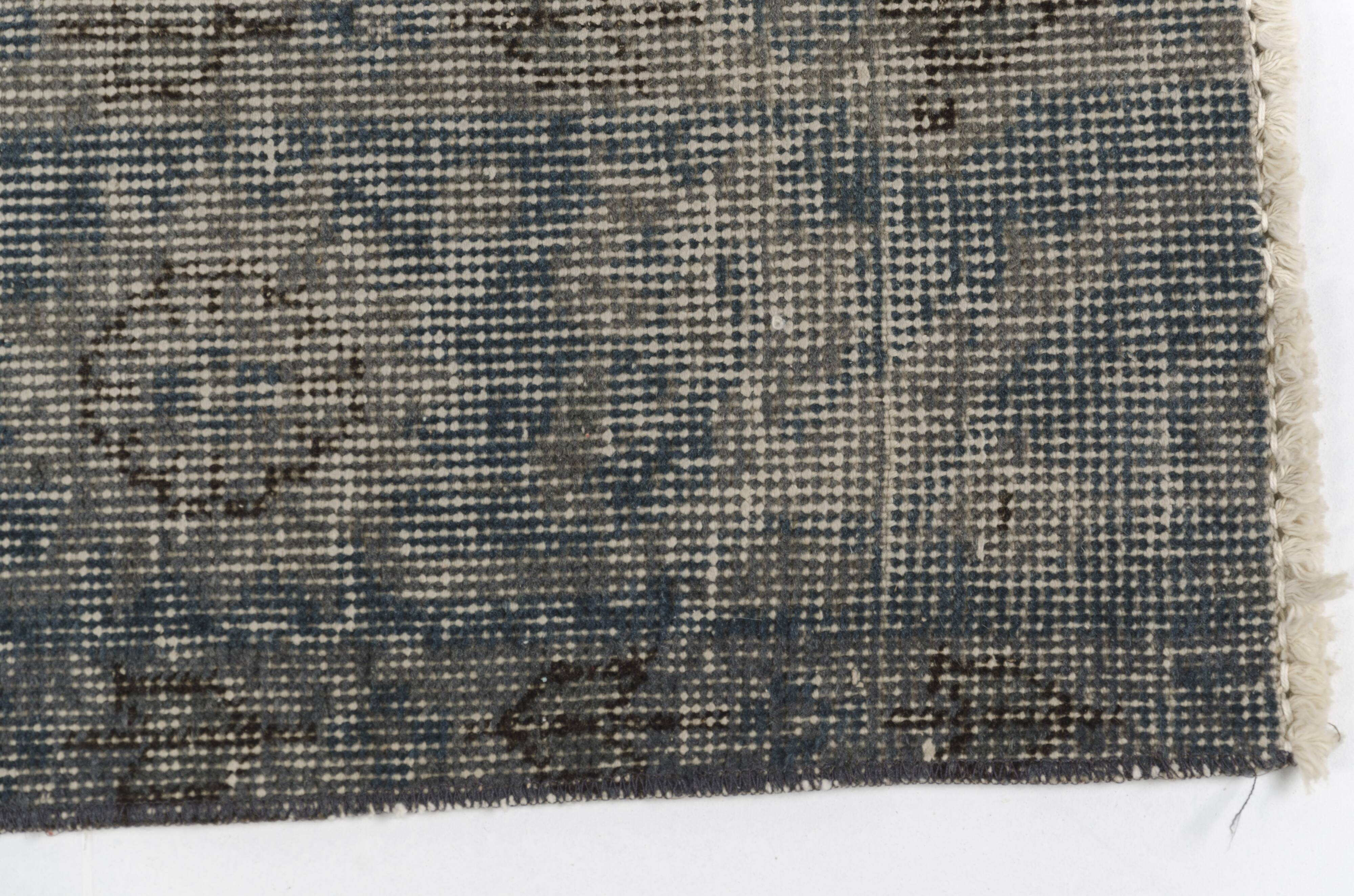 Small Vintage Decorative Rug sku 1095