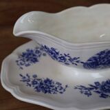 Ancienne saucière en faïence de Sarreguemines modèle Romantic