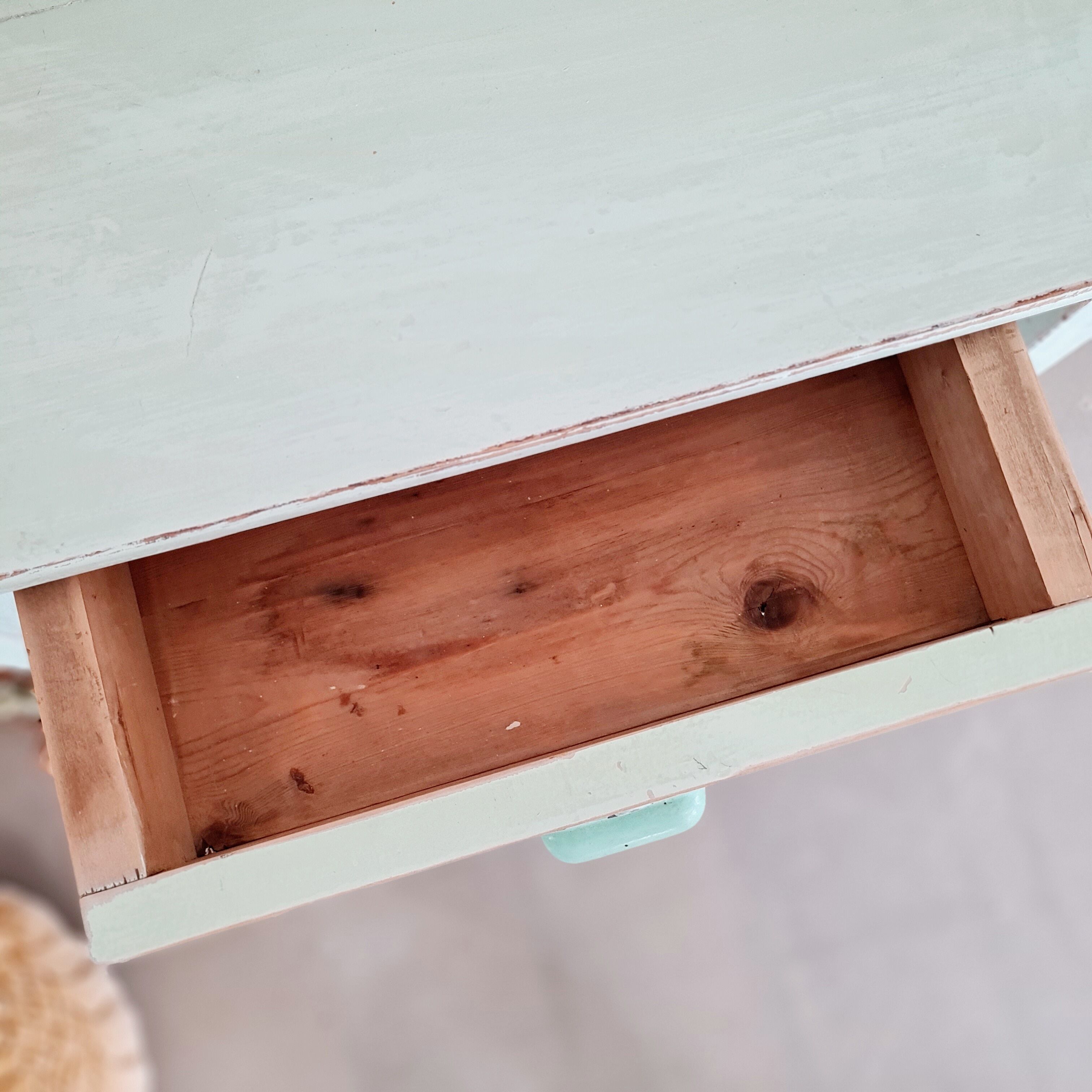 Farm table - Pastel blue dressing table