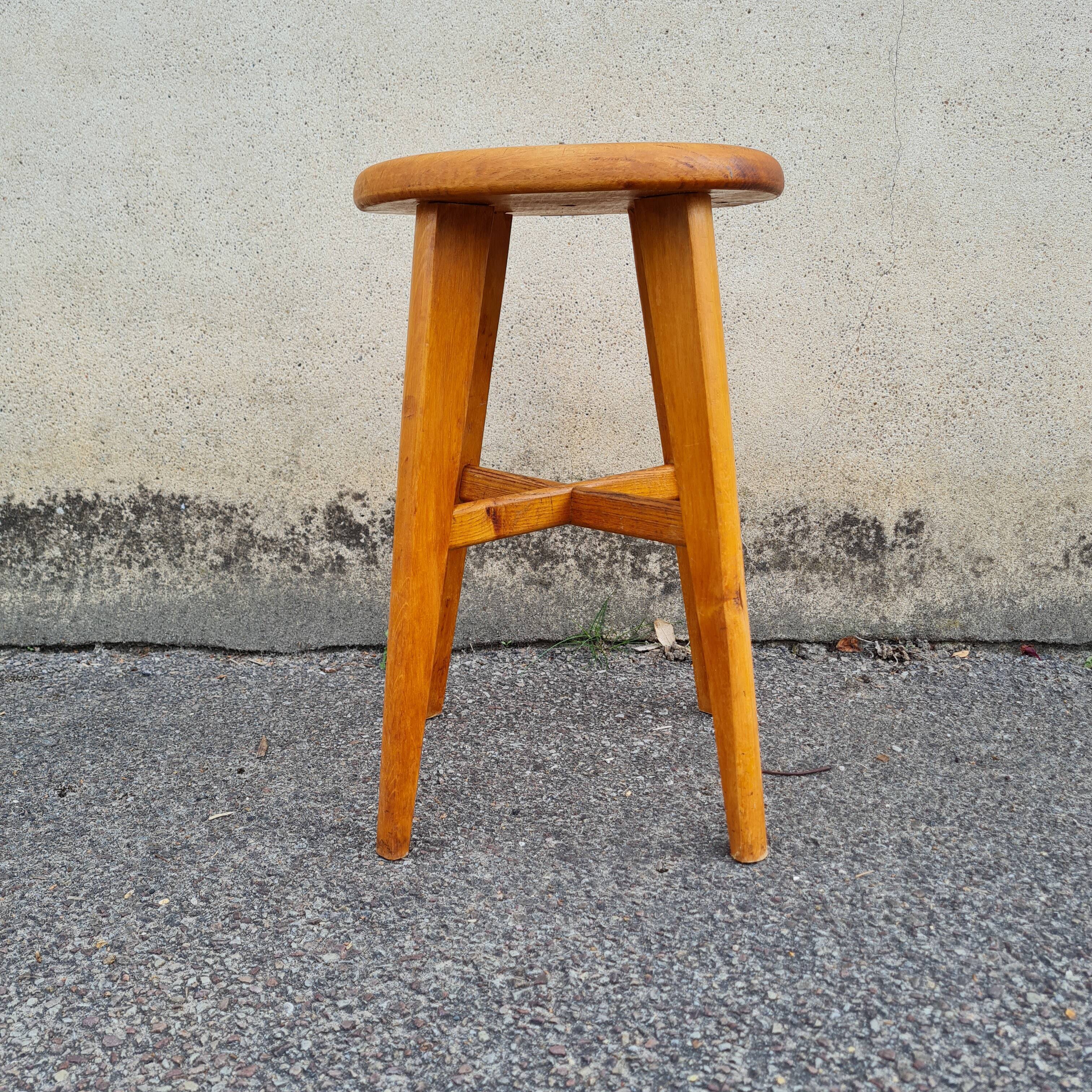 Tabouret pieds compas