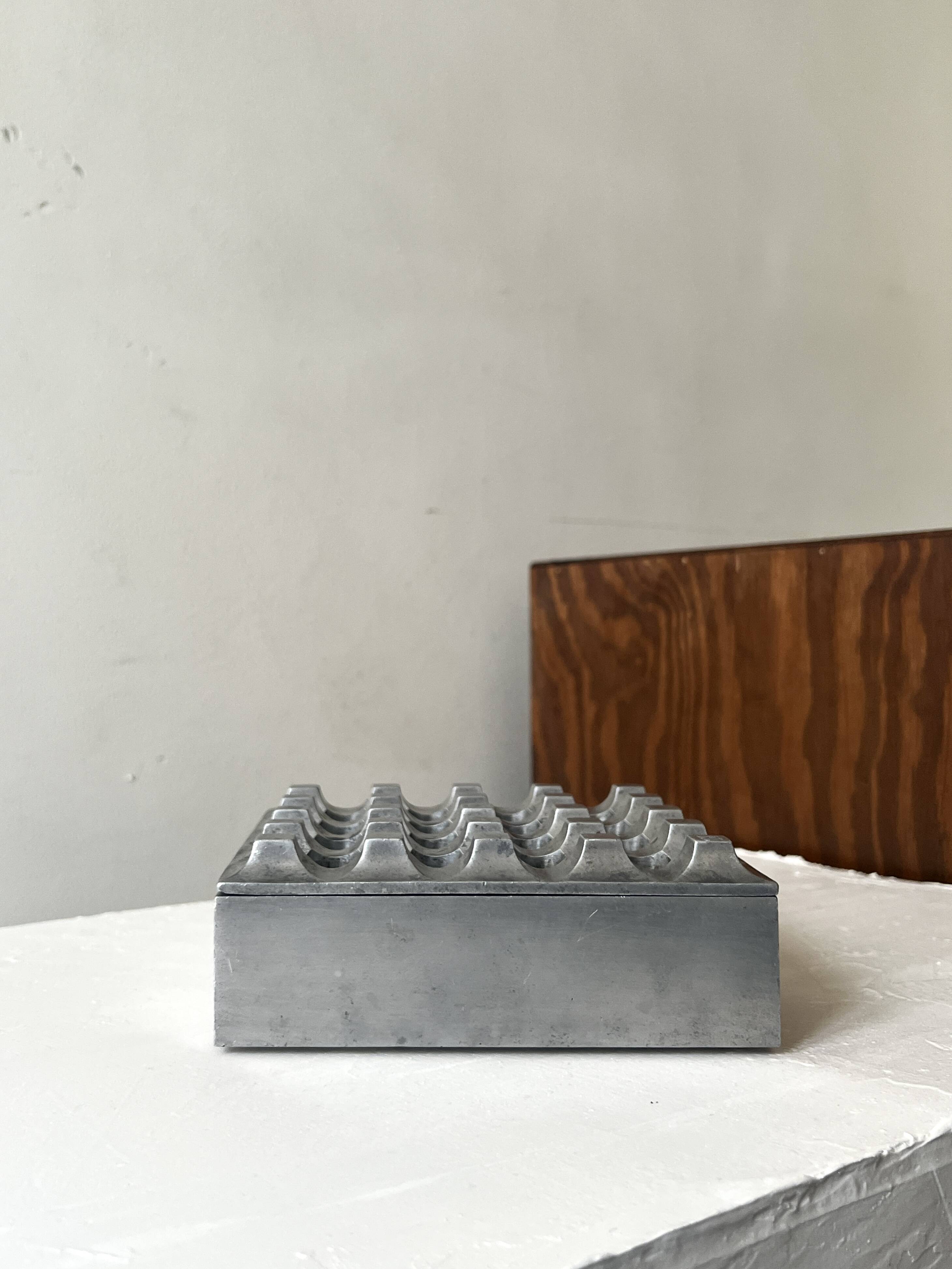 Large ashtray ultima in aluminium signed LJUNGBERG & BACKSTRUM