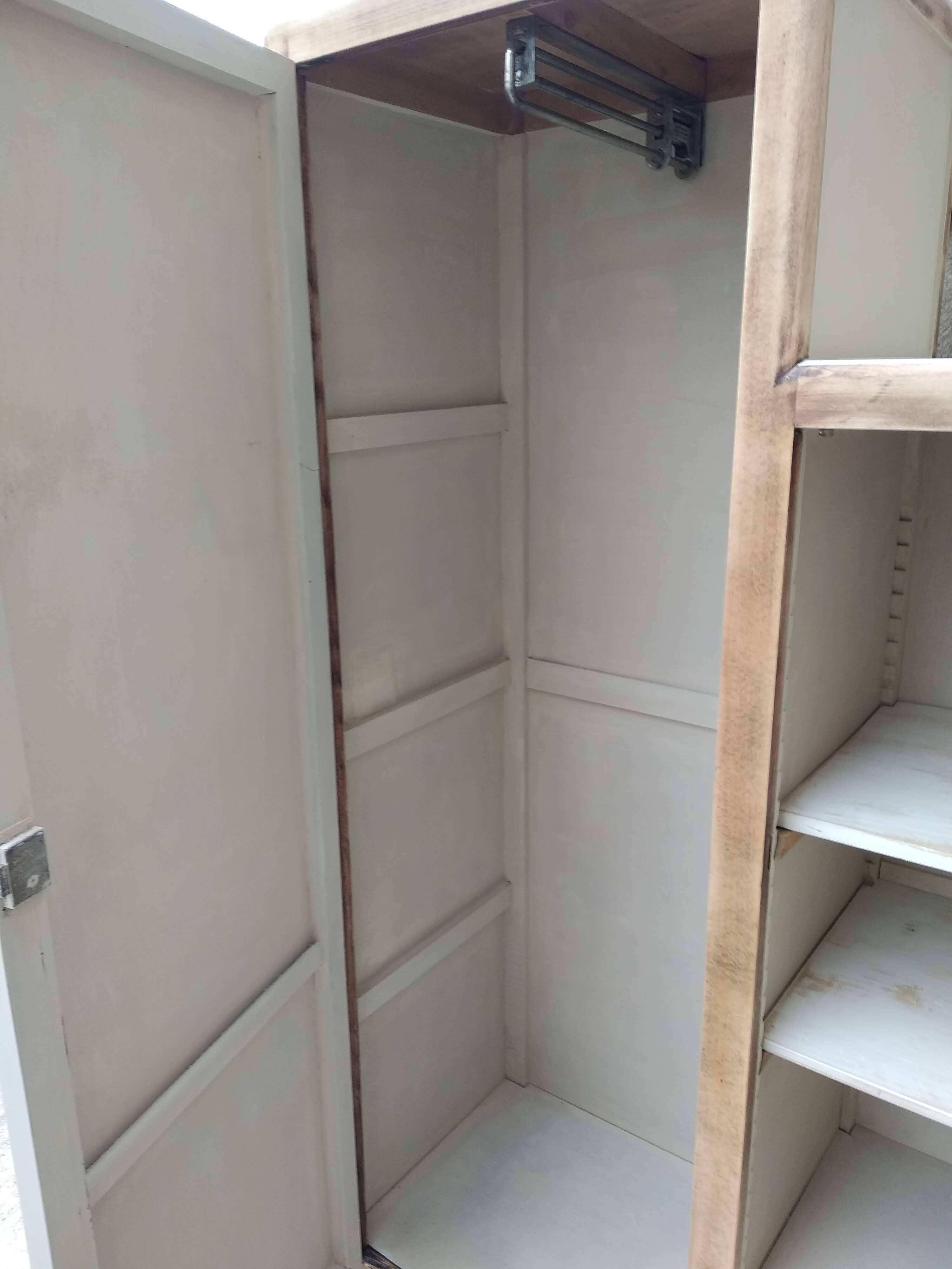 Armoire asymétrique Art déco