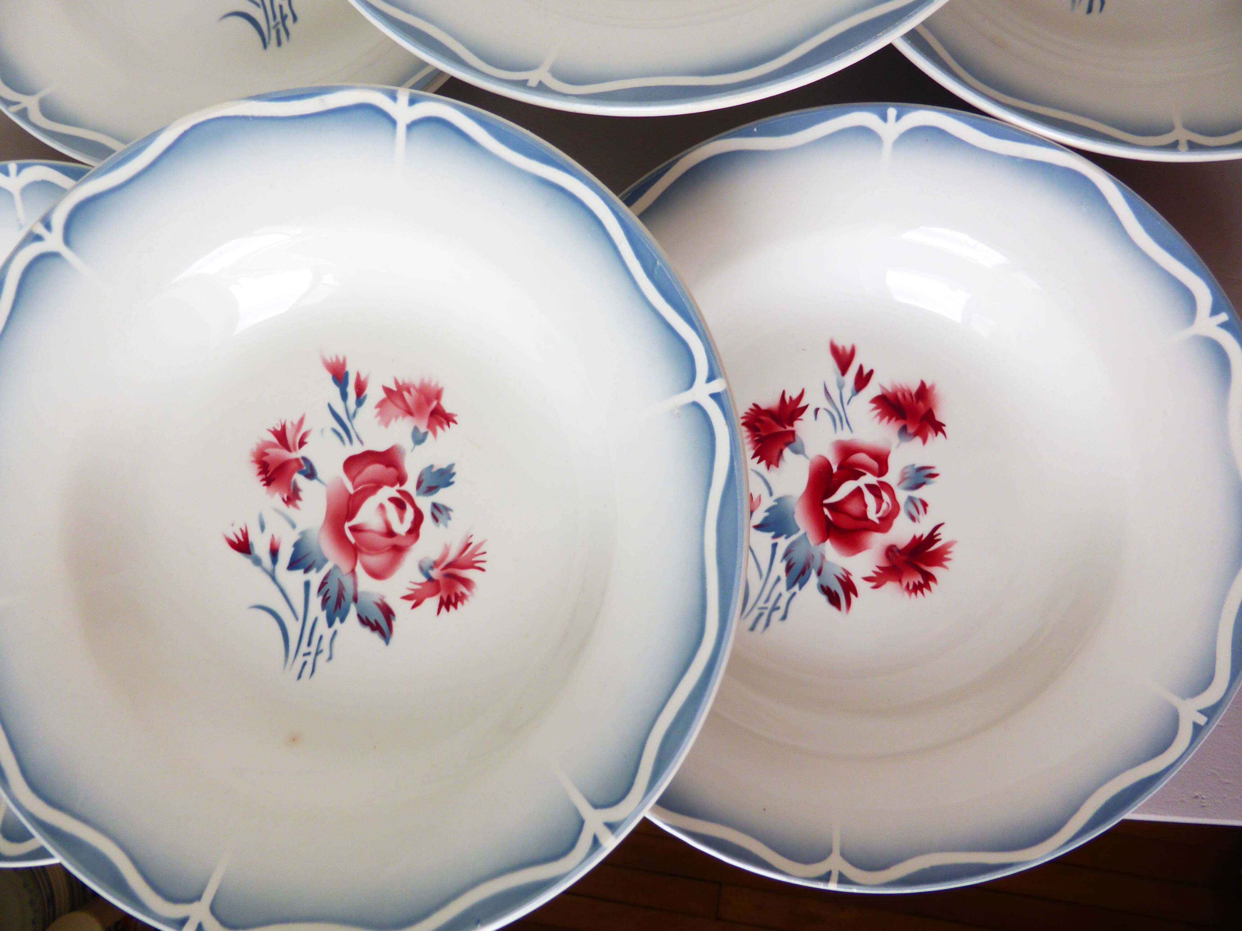 6 vintage Digoin Sarreguemines soup plates, Nina Rosa model