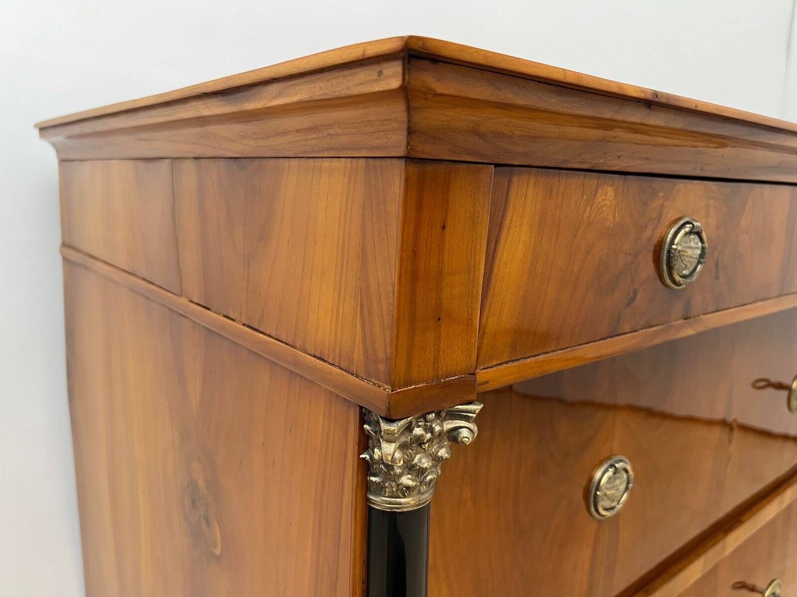 Biedermeier Commode in Cherry Veneer and Brass, Germany, 1820s