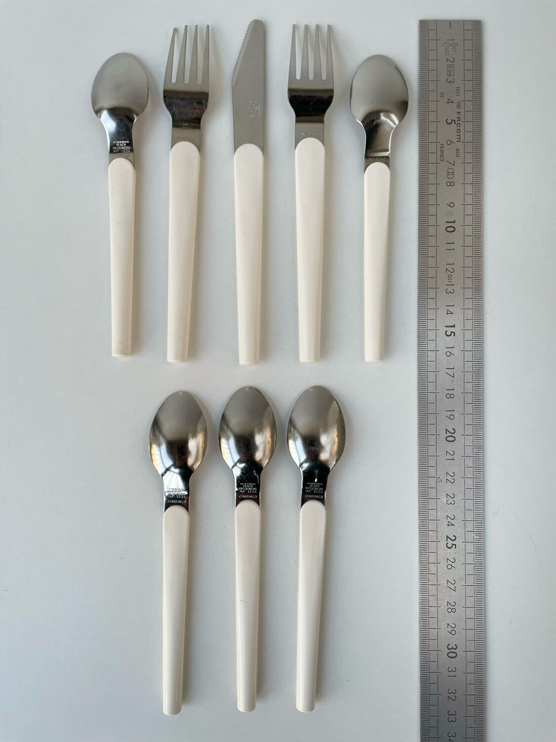 8 cutlery Air France RADI designers