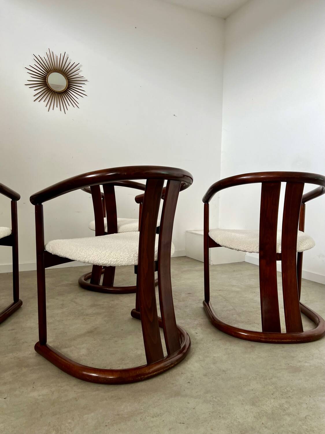 Lot 4 chaises / fauteuils design annees 60 Casala italy bois courbé et tissu bouclette vintage