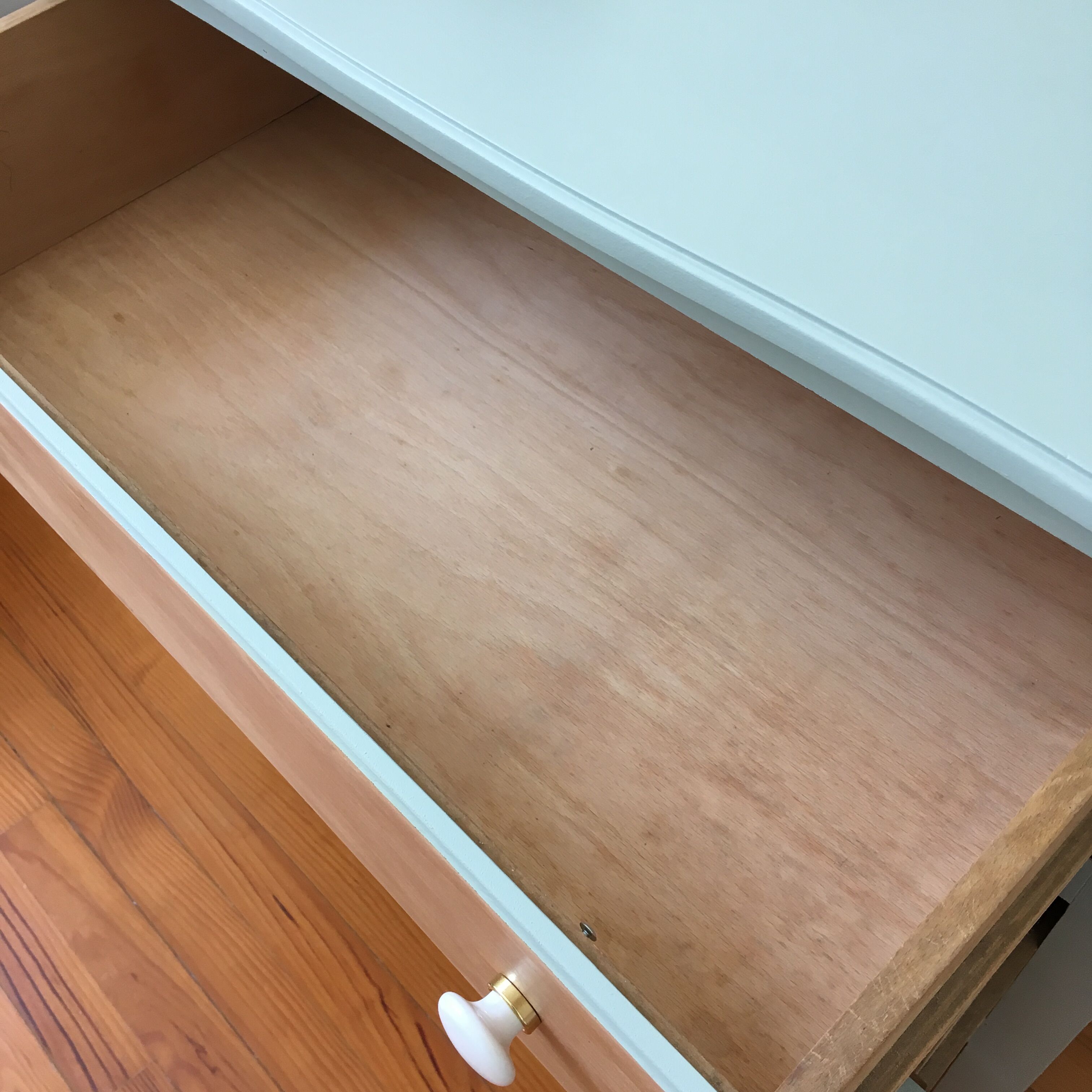 Dresser wooden three drawers