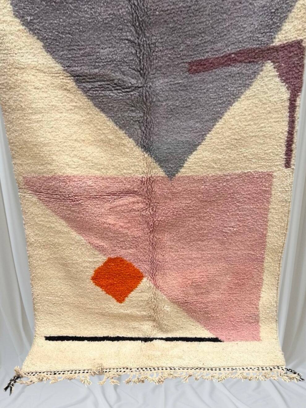Traditional handmade Beni Ouarin rug size 150 x 250 cm
