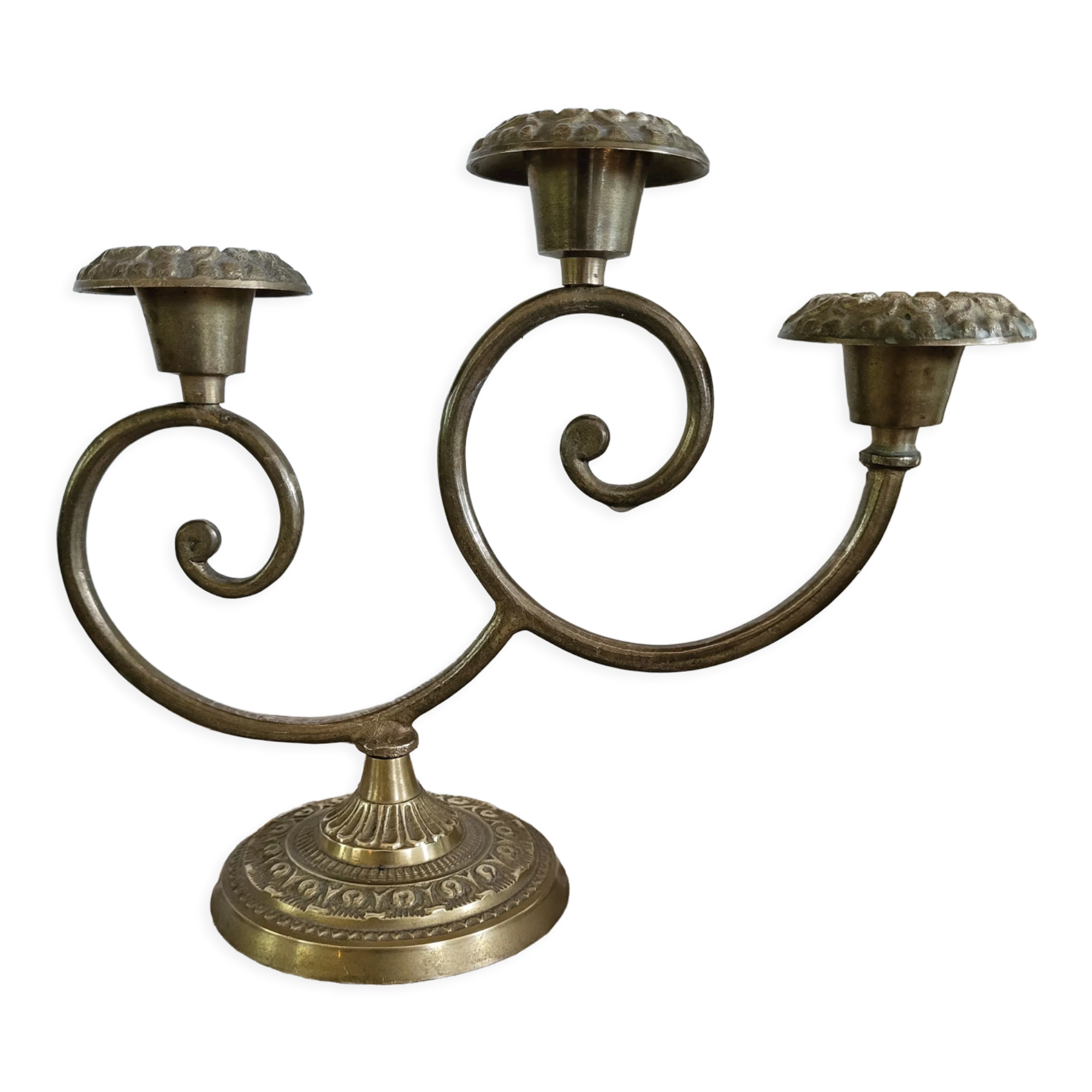 3-spoke brass candle holder