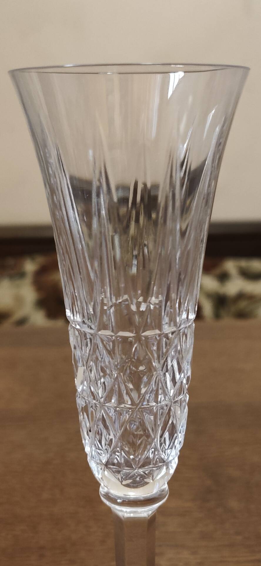 Champagne flute in St Louis crystal, Tarn model, signed.