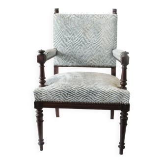 Style velvet armchair