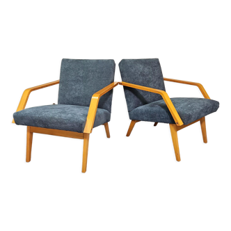 Paire de fauteuils avec repose-pieds Design Tchécoslovaquie des années 1960.