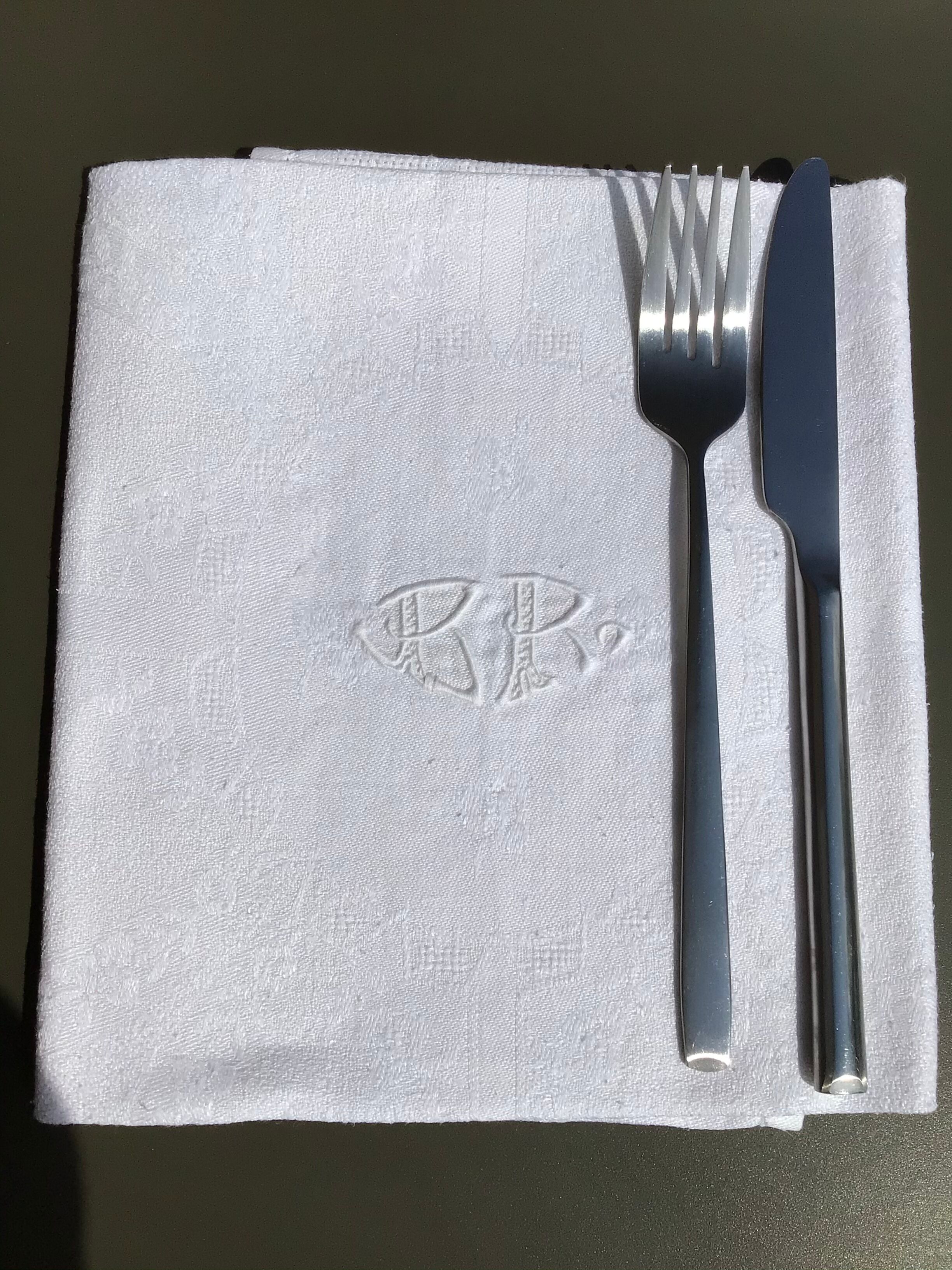 BR embroidered rectangle tablecloth with 12 matching towels.