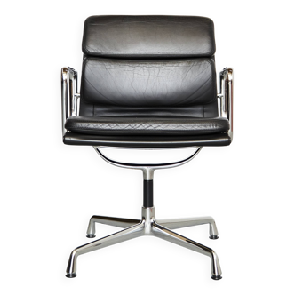 Charles & Ray Eames Chair EA 208 Chair for Vitra