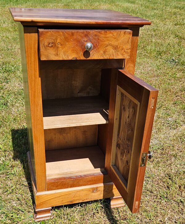 Chevet une porte et un tiroir tout bois