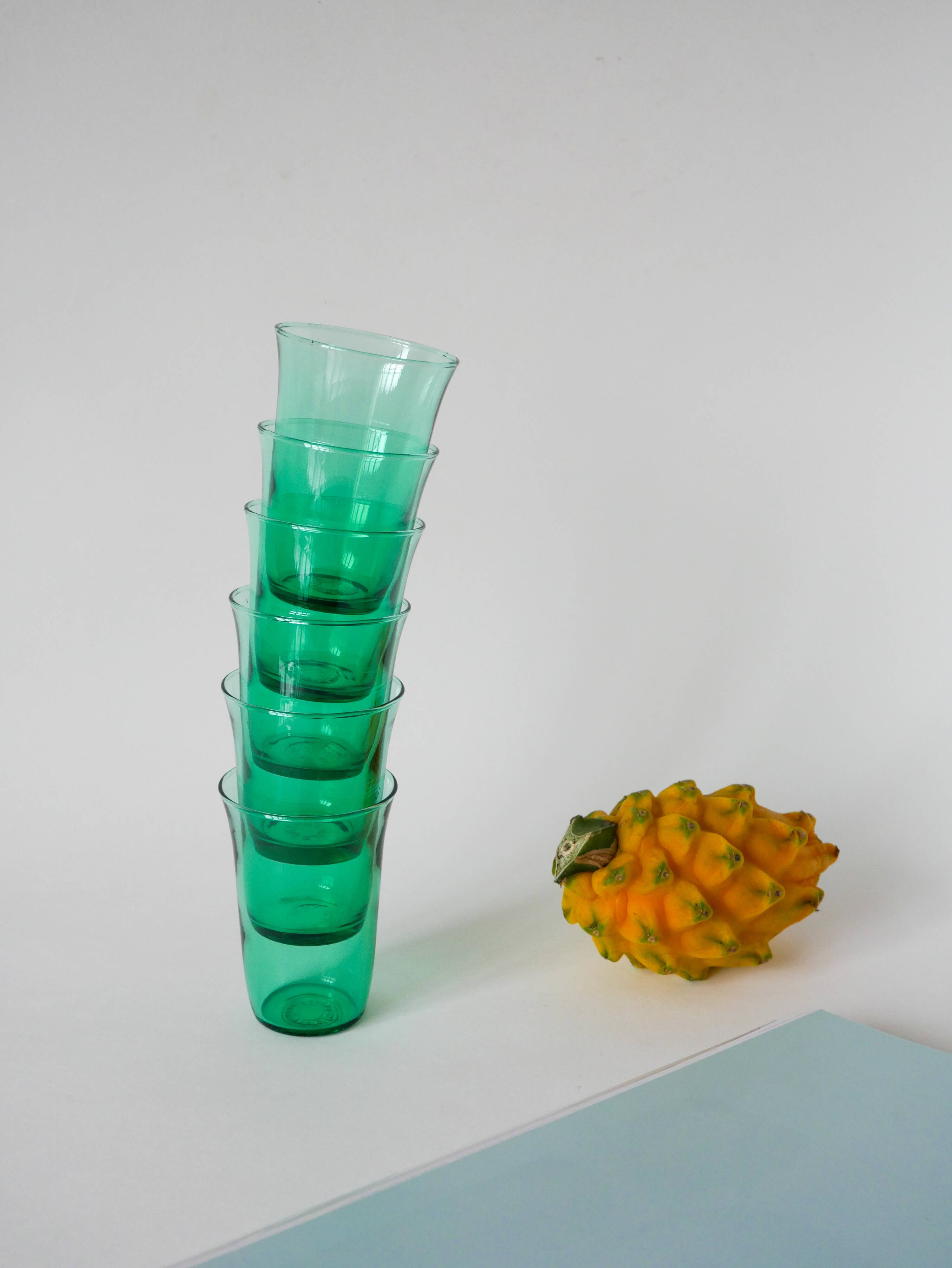 Set of 6 green glass glasses 1970