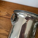 Ice bucket