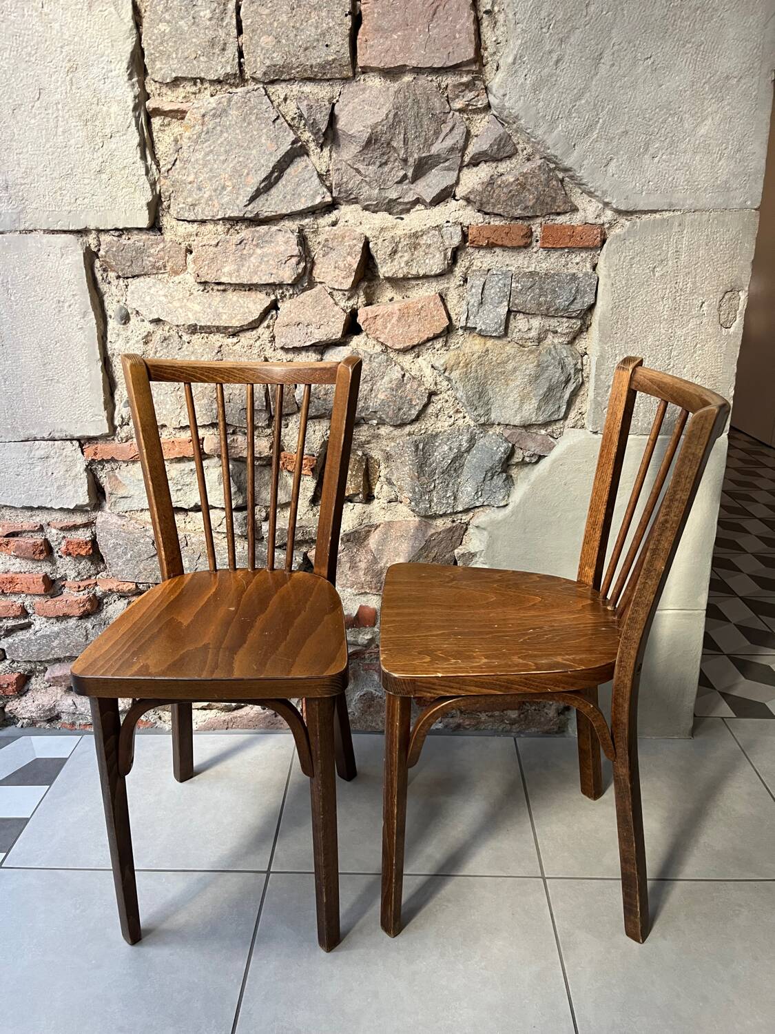 Paire de chaises bistrot Baumann